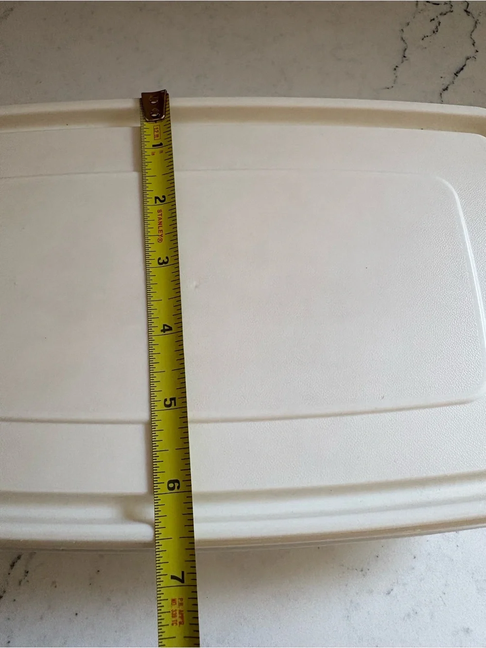 Rubbermaid Servin Saver #6 7 Cup Container Almond Lid Rectangle vintage